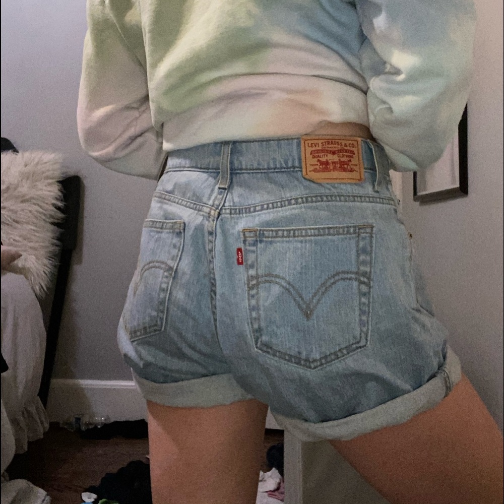 ⭐️vintage levi’s shorts⭐️